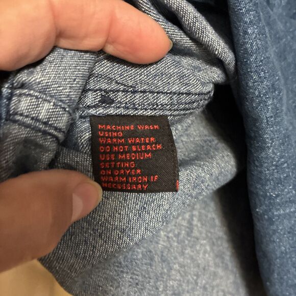 Wolverine Denim Shirt Mens XXL Blue Jean Long Sleeve Button Up Workwear Pockets - Picture 9 of 9